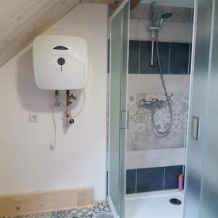 Casa de Férias Het Kleine Aan De Tanecnice